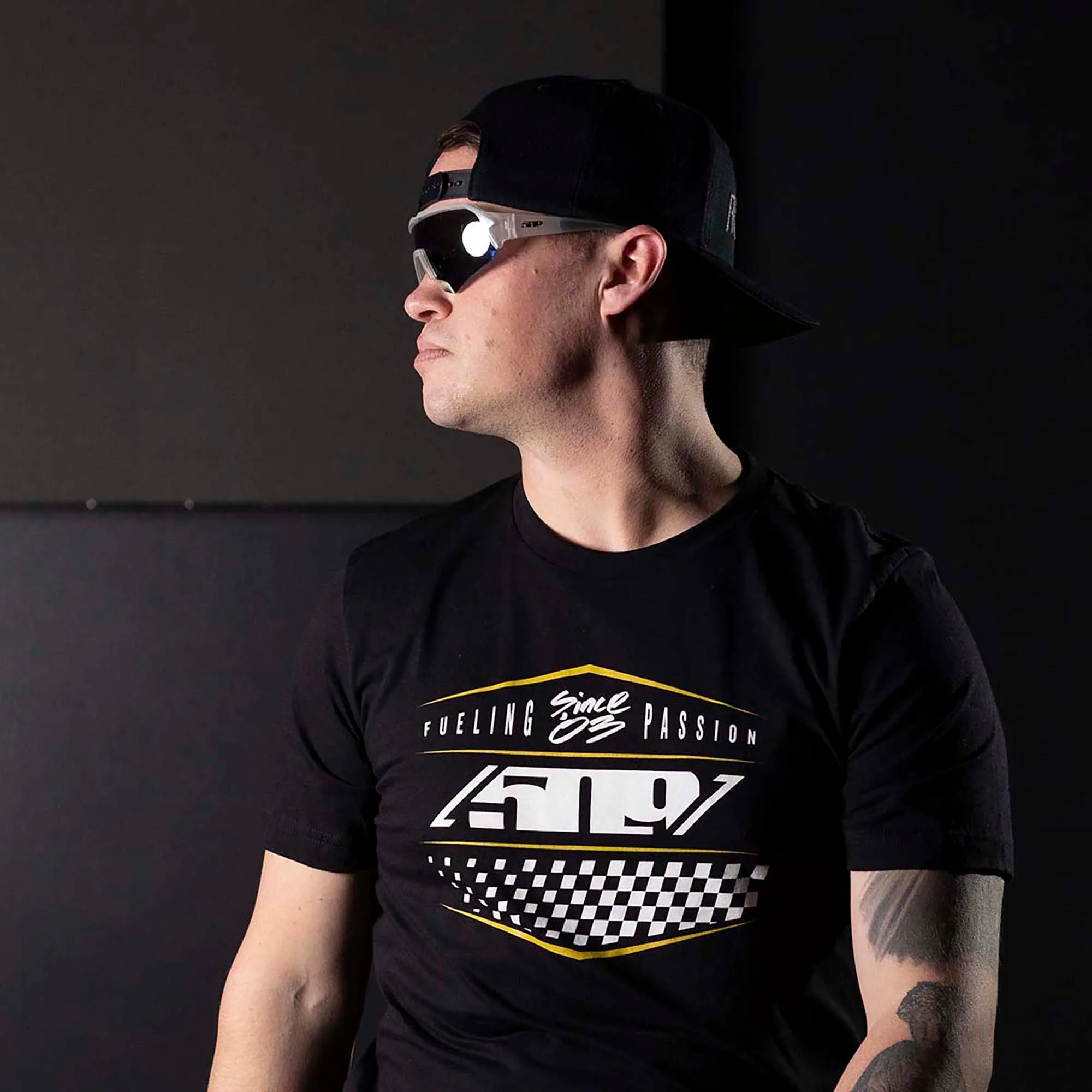 509  Speedsta T-Shirt Tee Short Sleeve Speedsta Black Gold