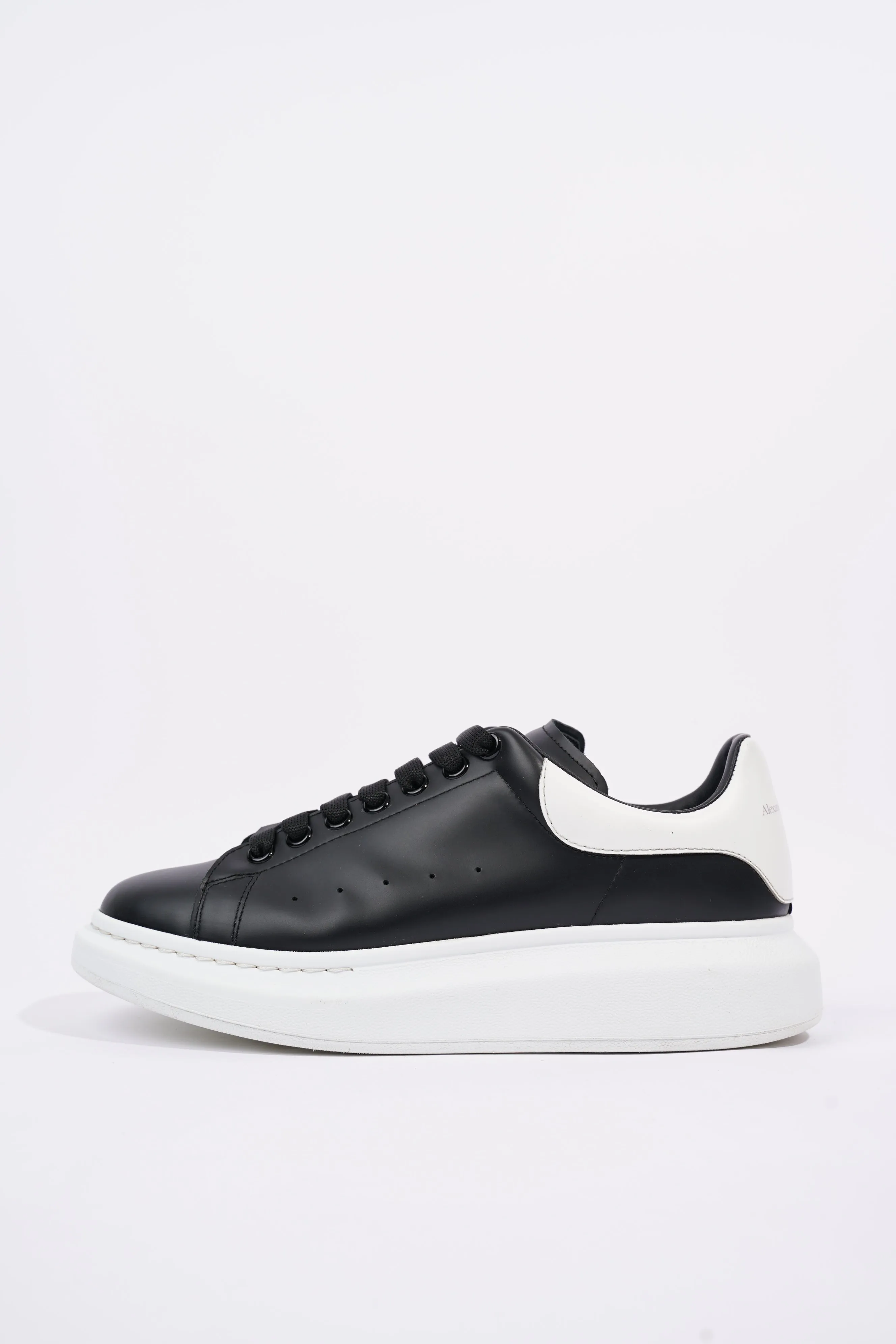 Alexander McQueen Mens Oversized Sneaker Black Leather / White Tab EU 42 / UK 8