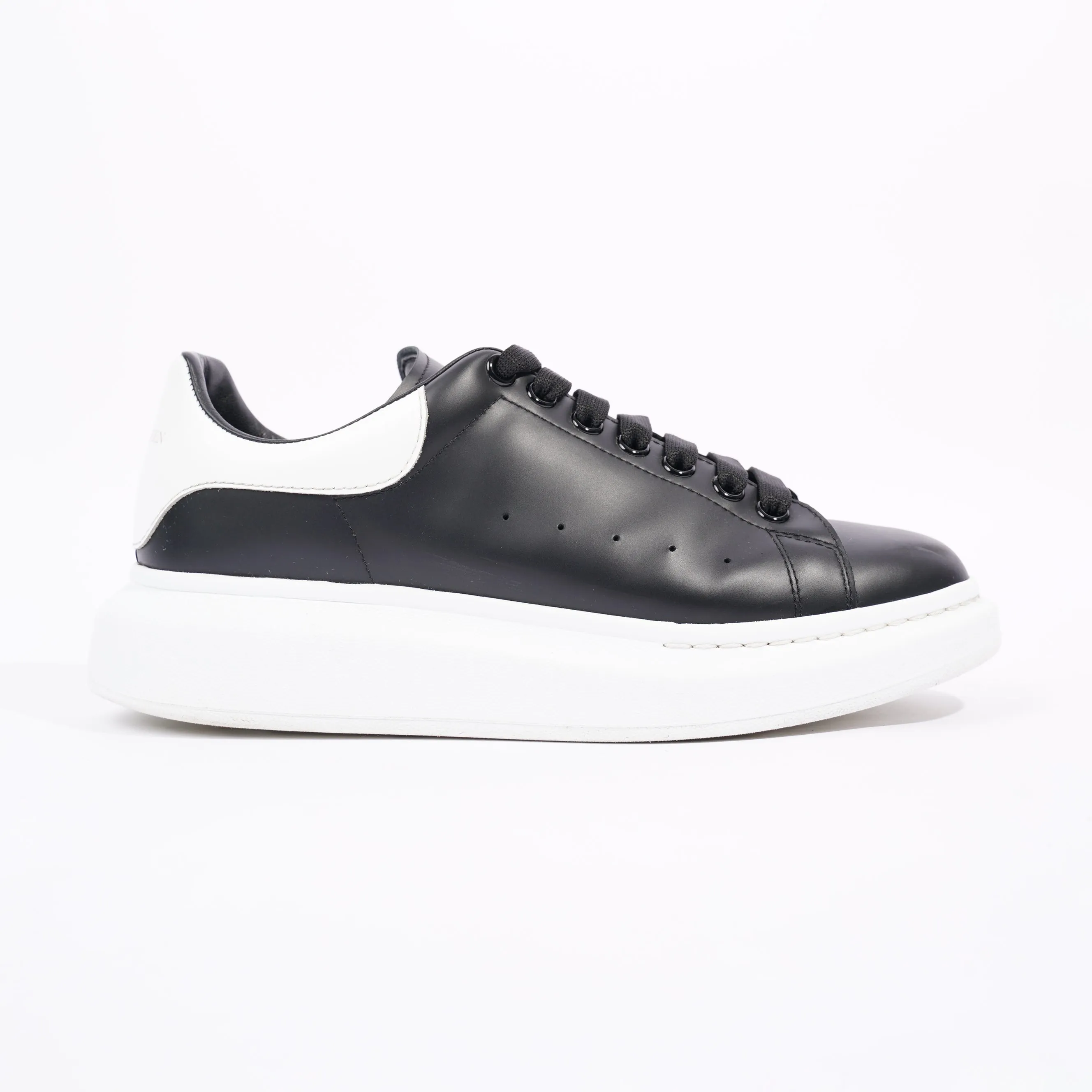 Alexander McQueen Mens Oversized Sneaker Black Leather / White Tab EU 42 / UK 8