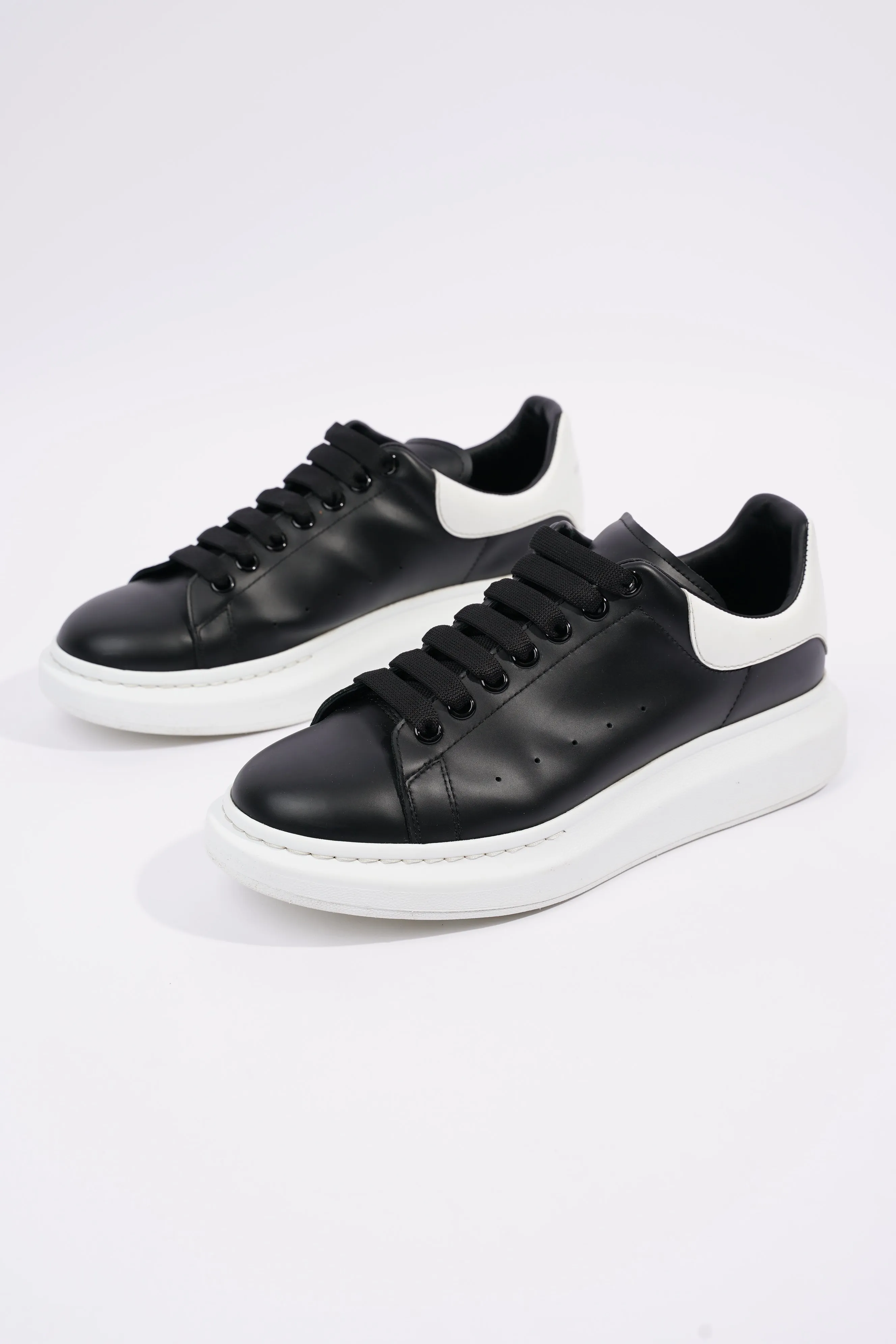 Alexander McQueen Mens Oversized Sneaker Black Leather / White Tab EU 42 / UK 8