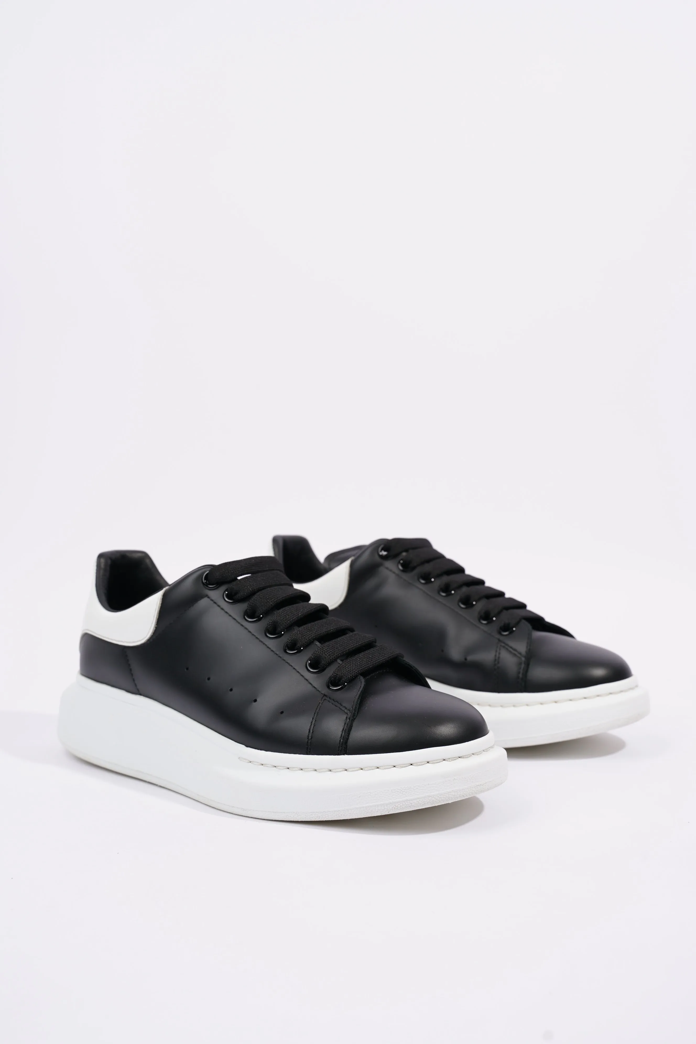 Alexander McQueen Mens Oversized Sneaker Black Leather / White Tab EU 42 / UK 8