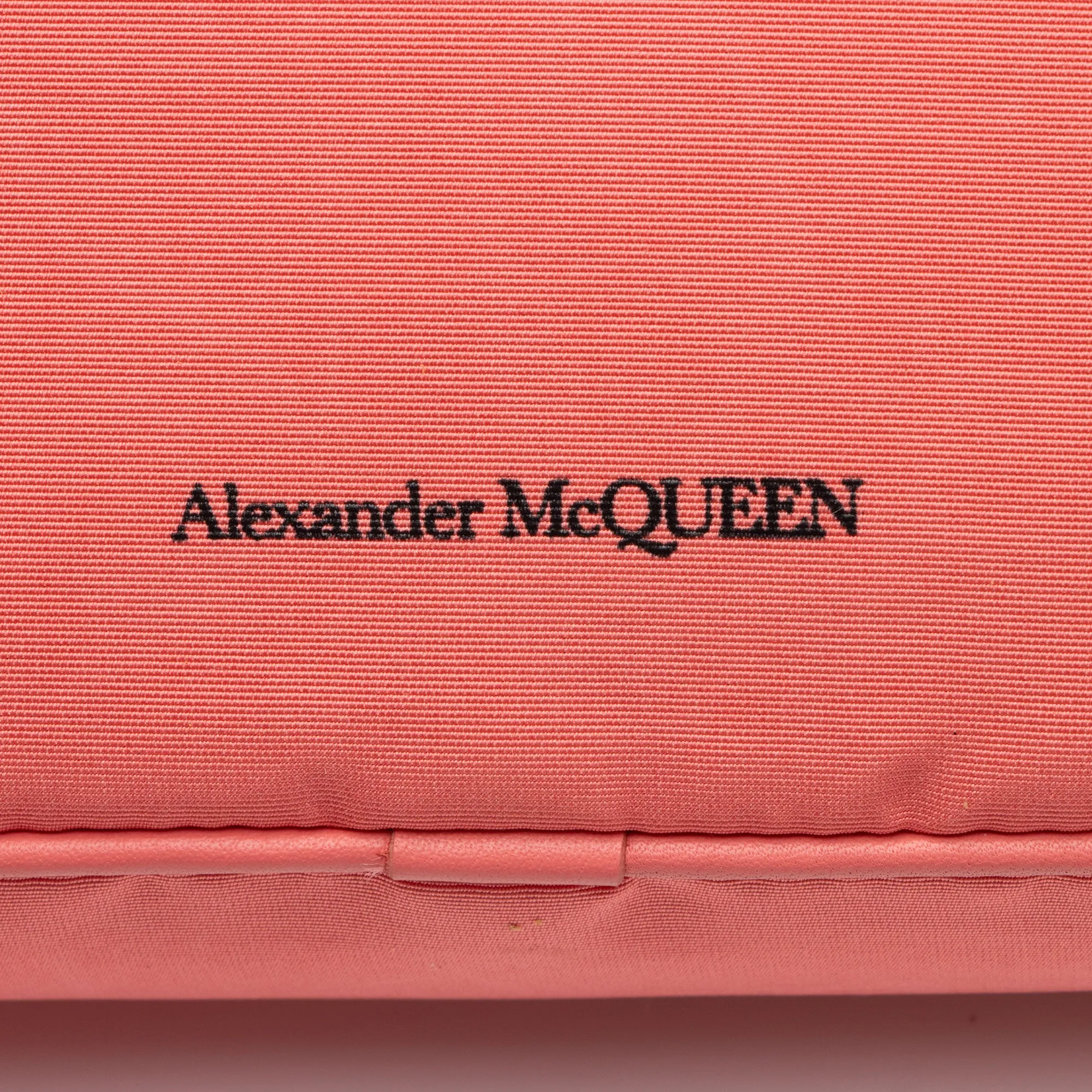 Alexander McQueen Nylon Graffiti Logo Small Skull Bag (SHF-HpD94c)