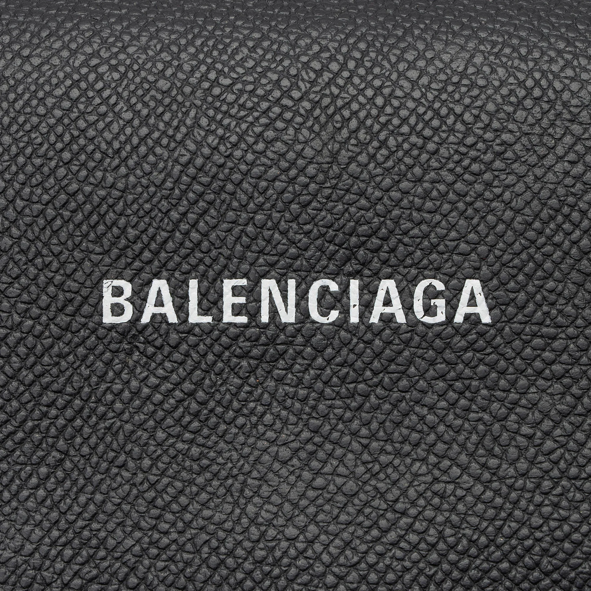 Balenciaga Leather Tri-Fold Wallet (SHF-dX86u1)