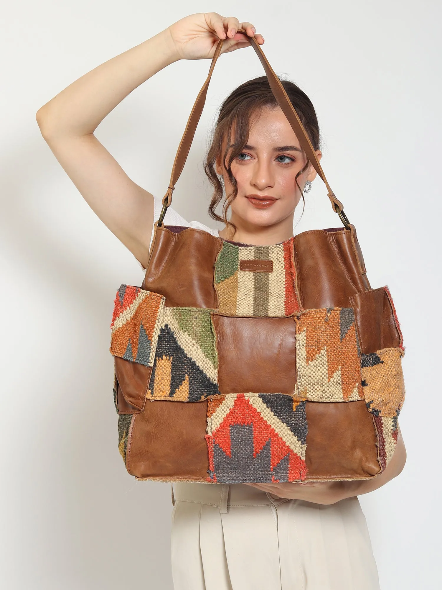 BEHOOVE - KILIM & LEATHER PATCHWORK HAND BAG